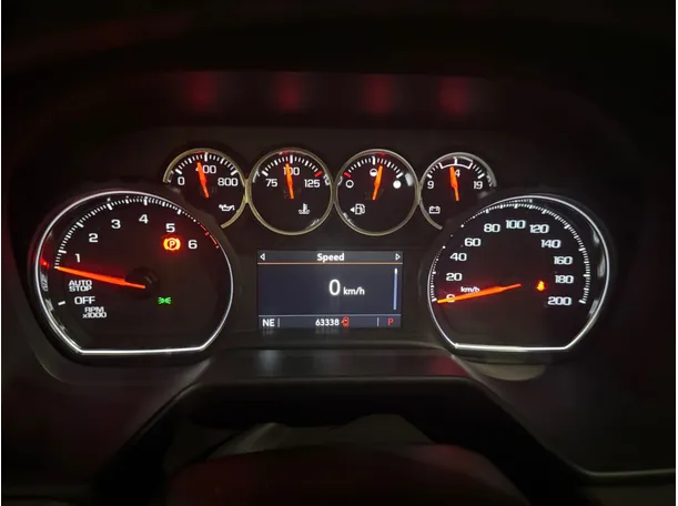 Car image 18