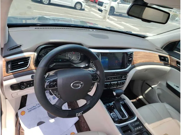 Car image 13