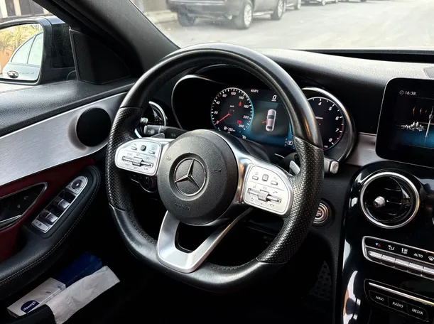 Car image 21