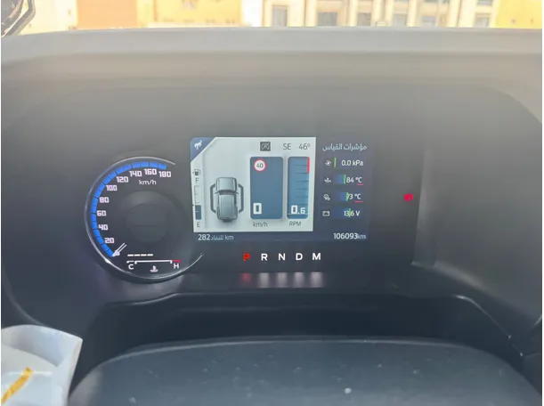Car image 19