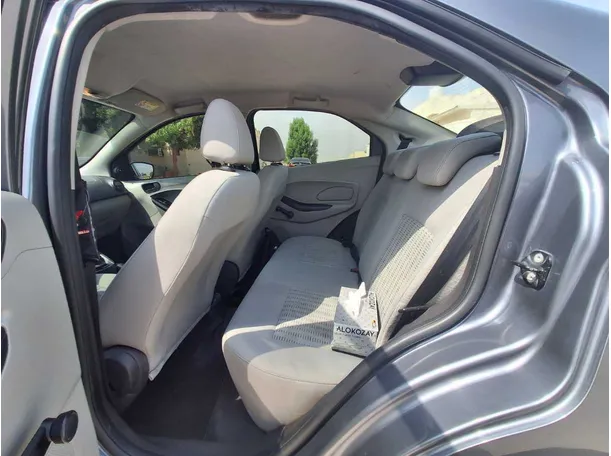 Car image 13