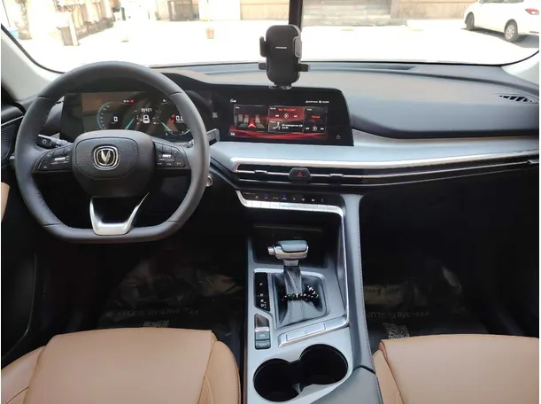 Car image 38