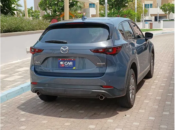 Car image 7