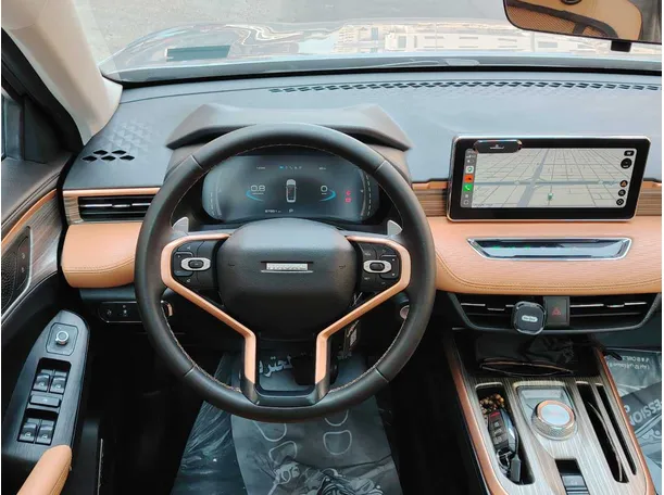 Car image 25