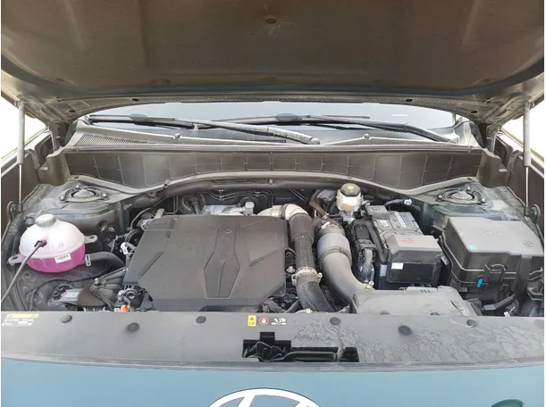 Car image 24