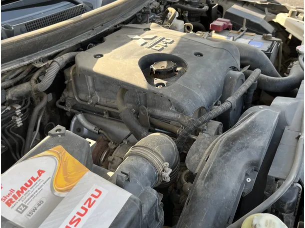 Car image 8