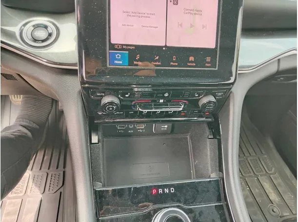 Car image 24