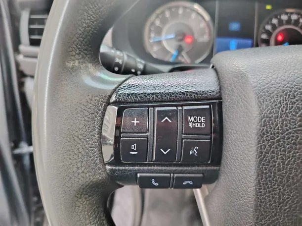 Car image 37