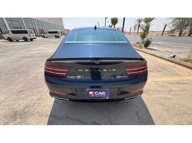 Car image 6