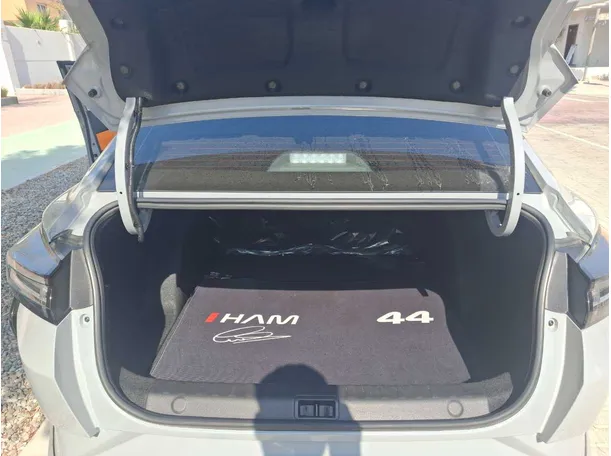 Car image 20