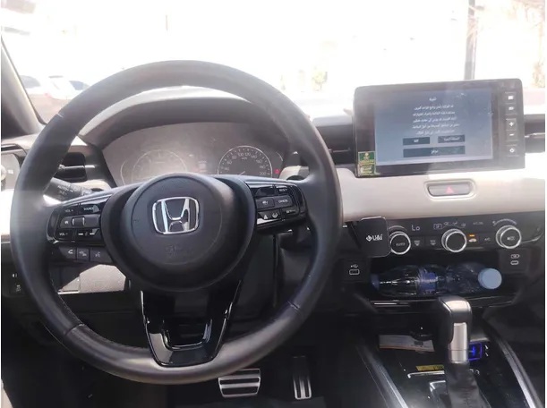 Car image 18