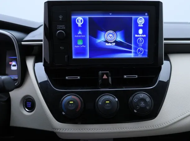 Car image 5