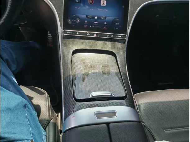 Car image 25
