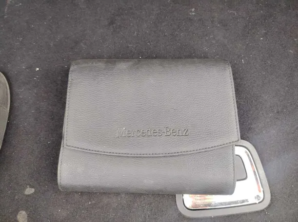 Car image 32