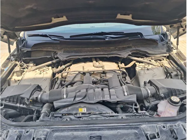 Car image 20