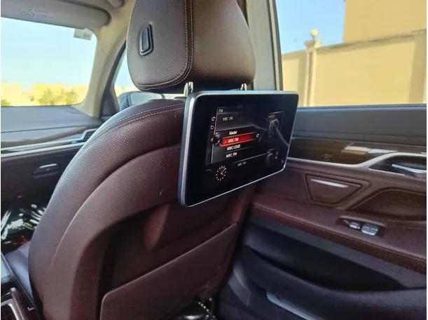Car image 33