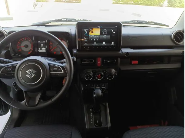Car image 15