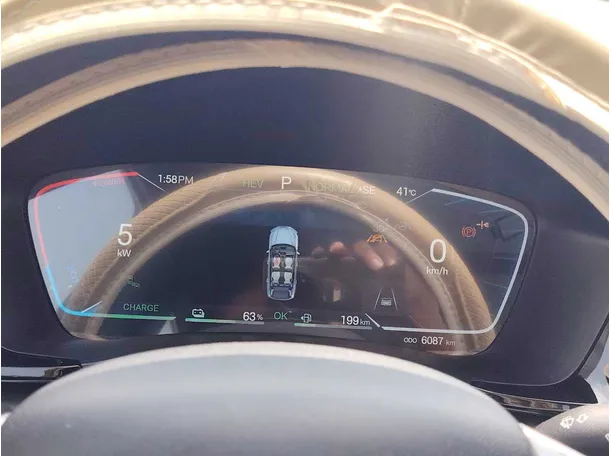Car image 23
