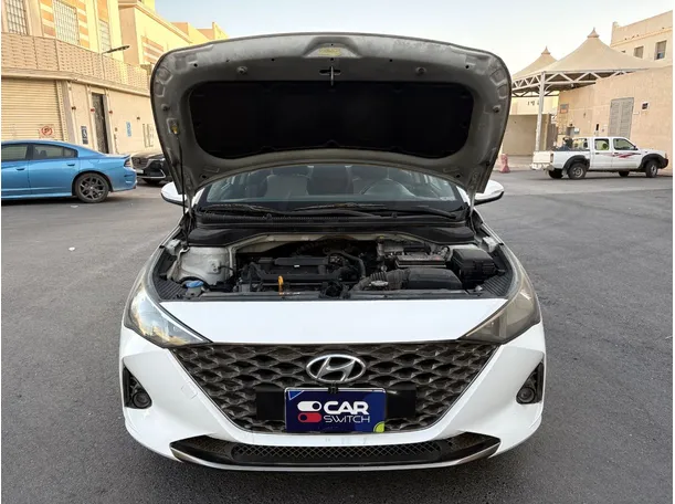 Car image 28