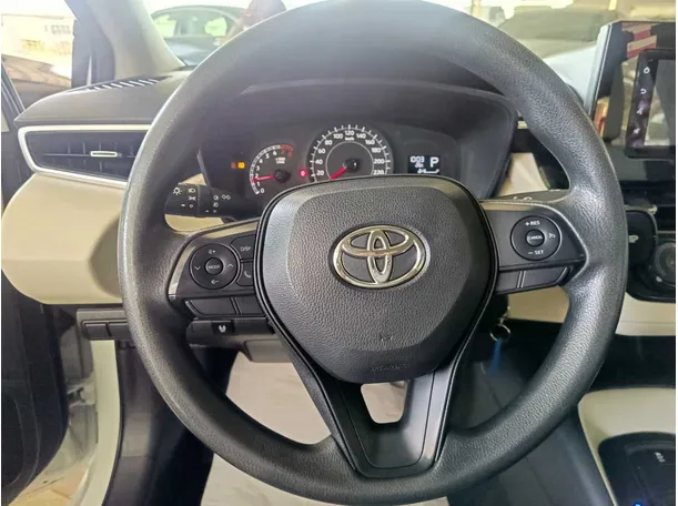 Car image 11