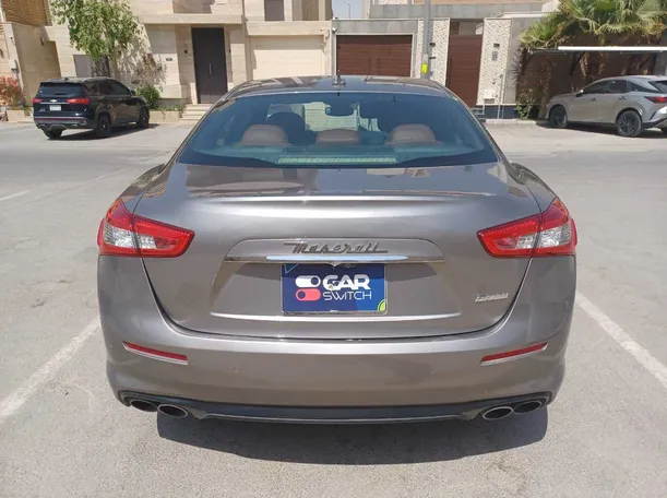Car image 6