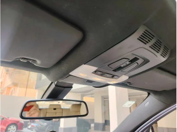 Car image 42