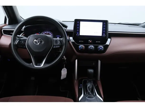 Car image 15