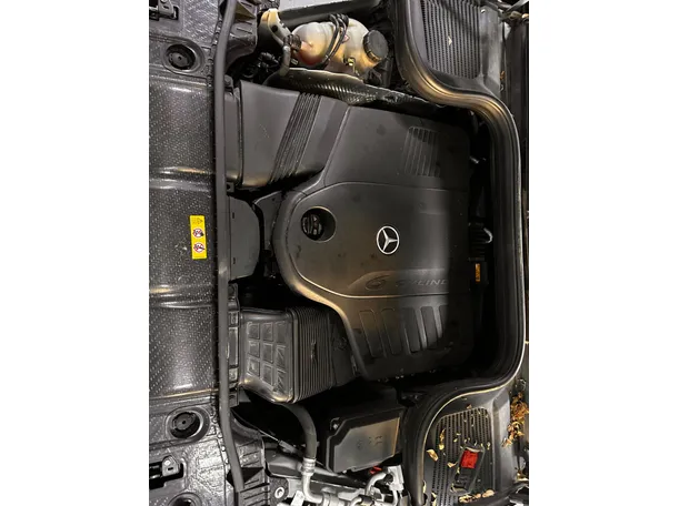 Car image 36