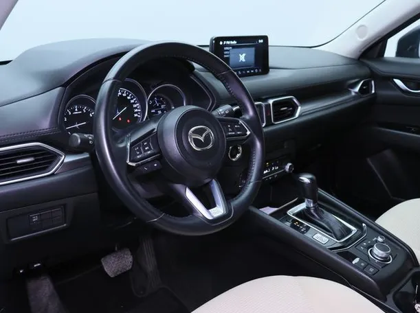 Car image 4