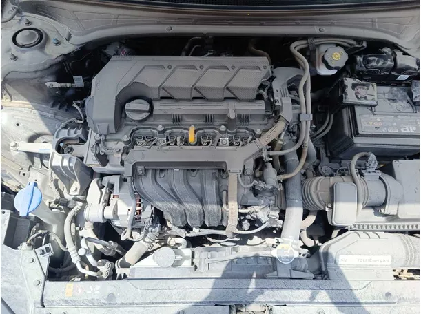 Car image 32