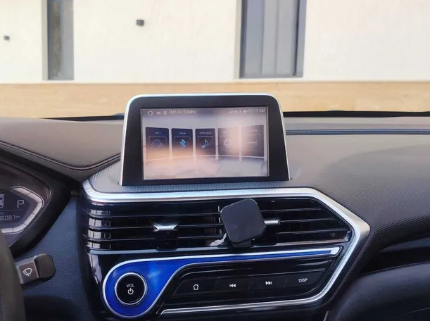 Car image 17