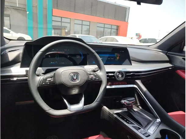 Car image 28