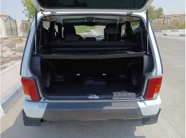 Car image 21