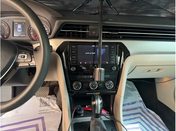 Car image 15