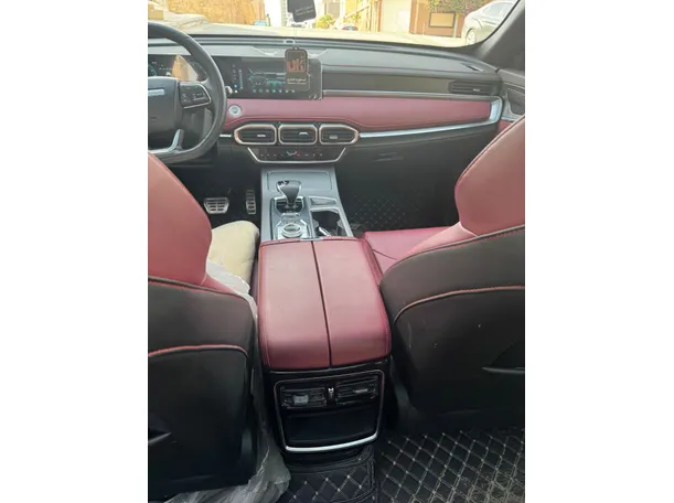Car image 20