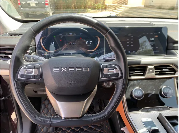 Car image 17
