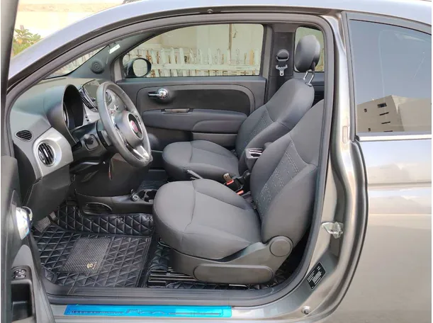 Car image 15
