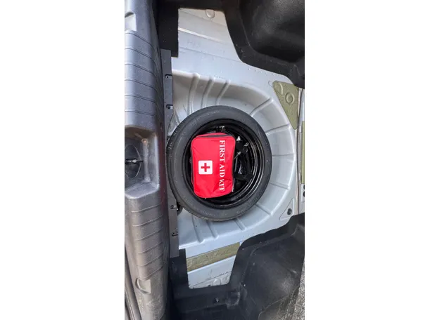 Car image 22