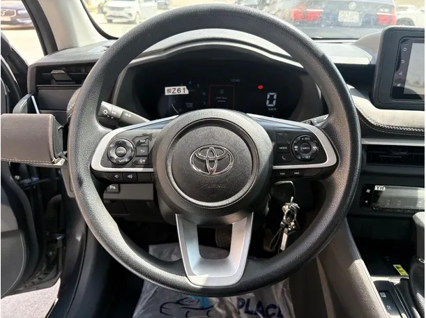 Car image 22