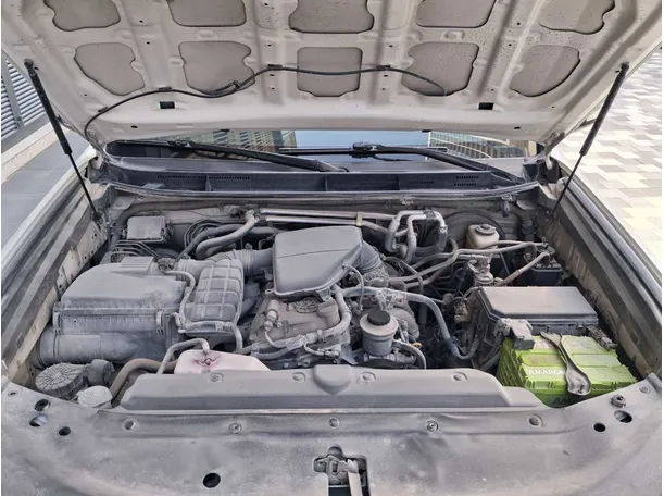 Car image 21