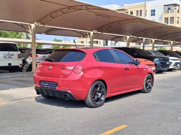 Car image 5