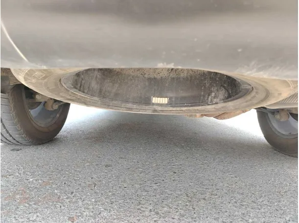 Car image 46