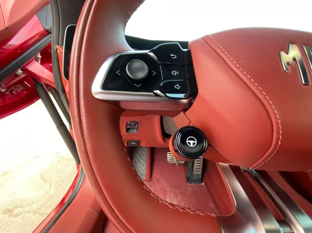 Car image 21