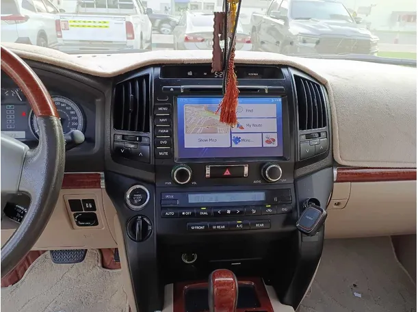 Car image 17