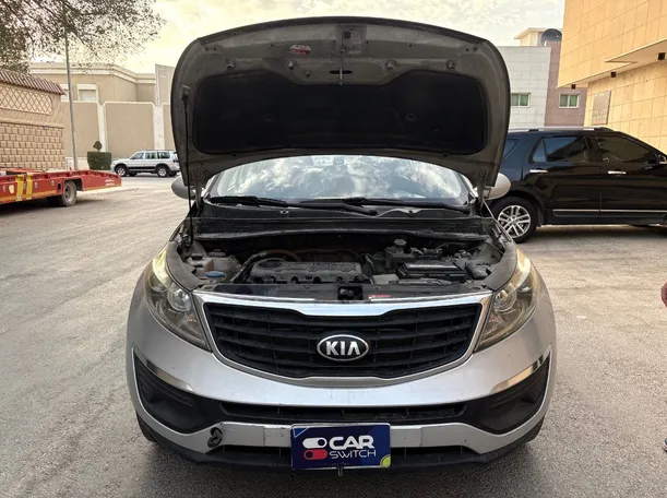 Car image 26