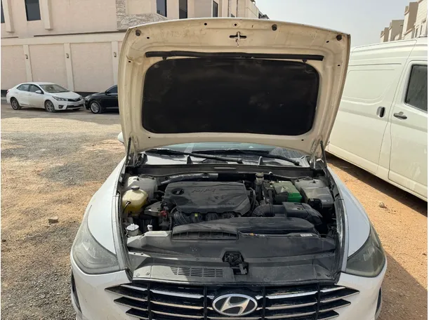 Car image 22