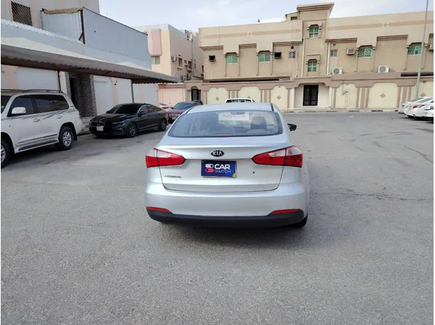Car image 6