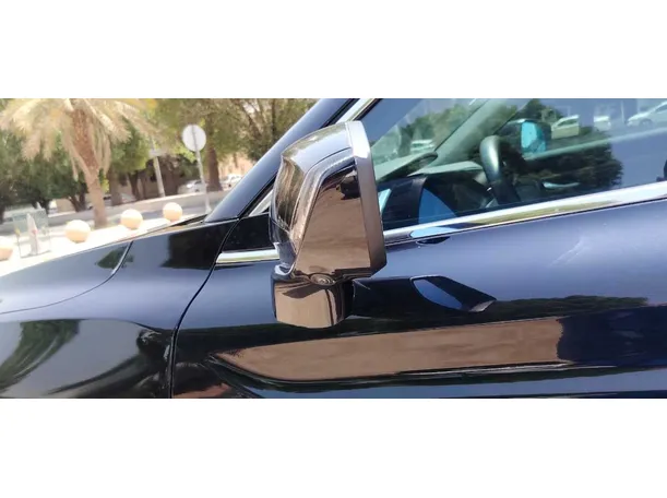 Car image 29