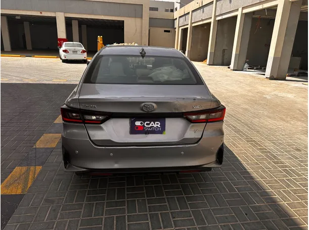 Car image 6