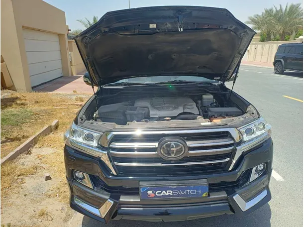 Car image 28